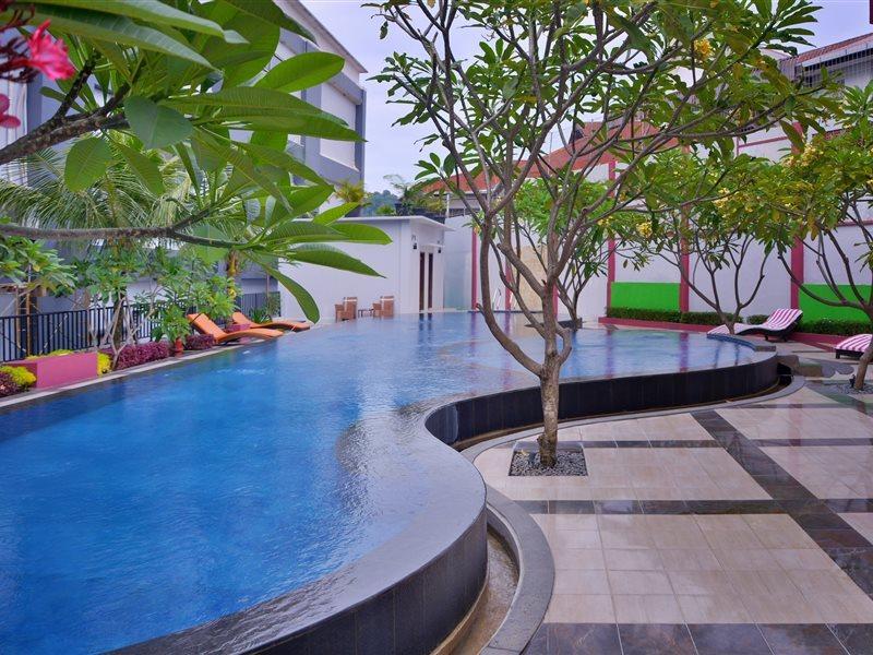 Hotel Truntum Padang Exteriér fotografie