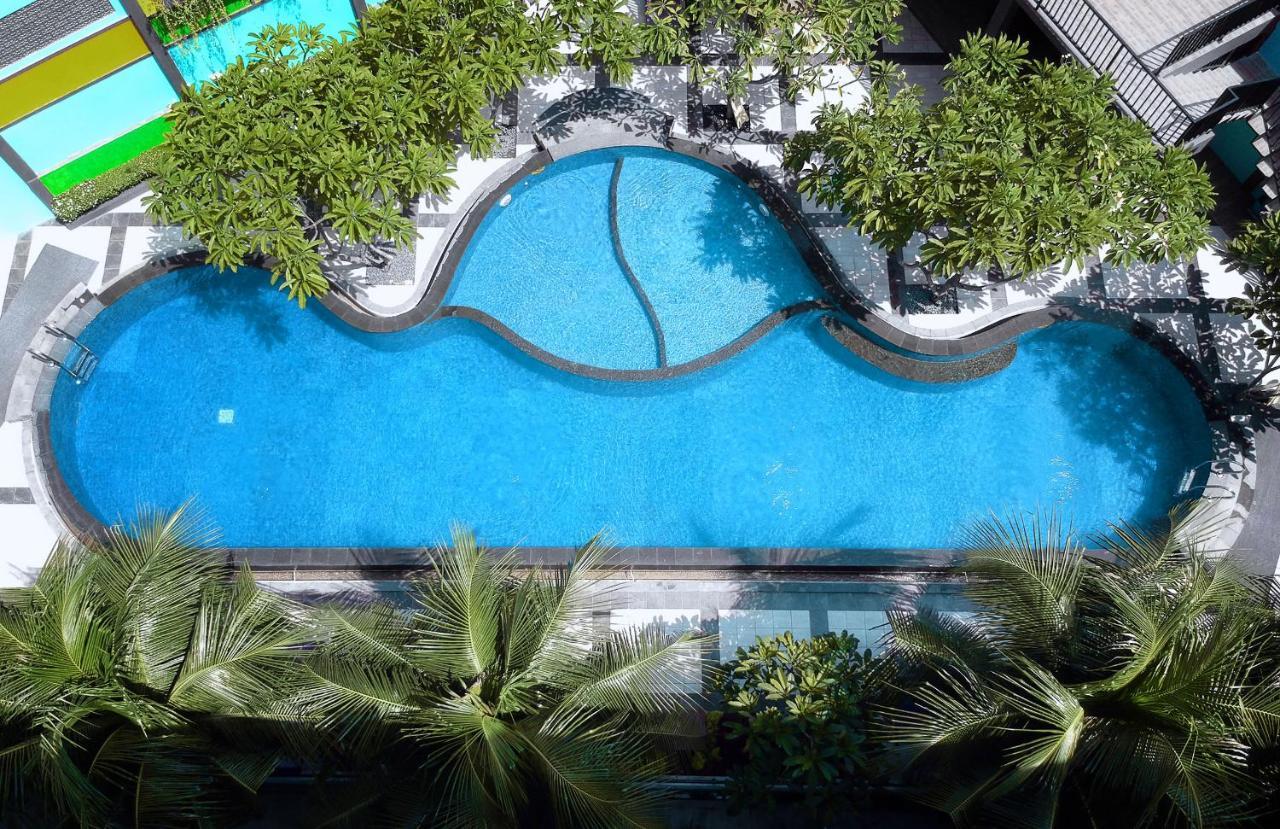 Hotel Truntum Padang Exteriér fotografie