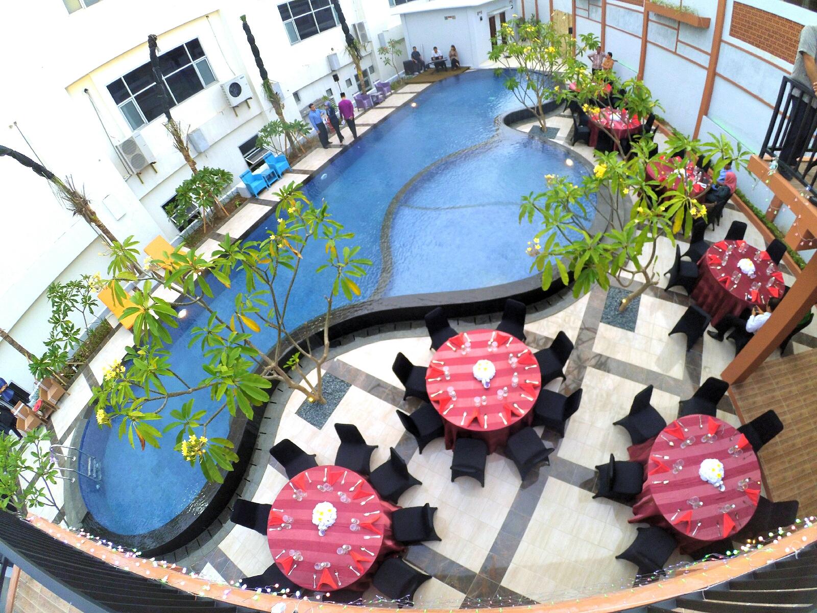 Hotel Truntum Padang Exteriér fotografie