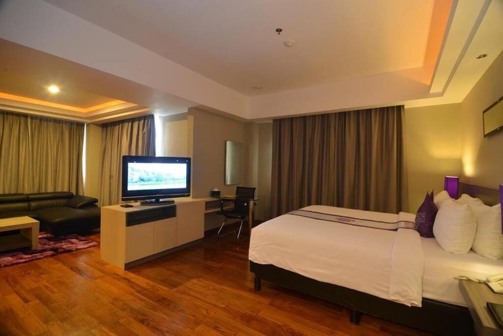 Hotel Truntum Padang Exteriér fotografie