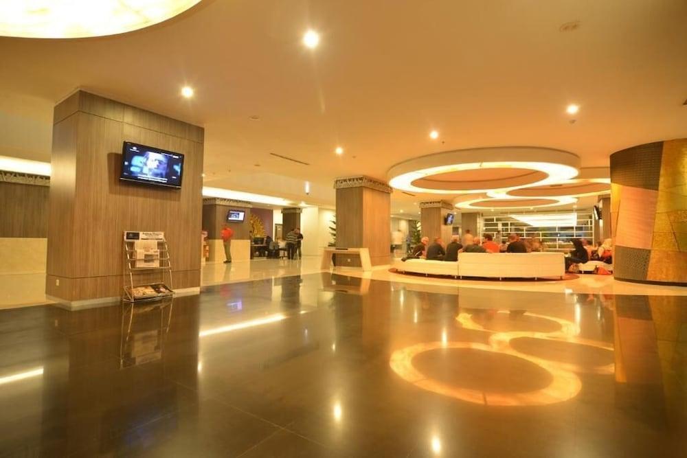 Hotel Truntum Padang Exteriér fotografie